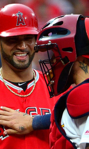 Cards rally falls short in the ninth, but fans give Pujols a perfect sendoff